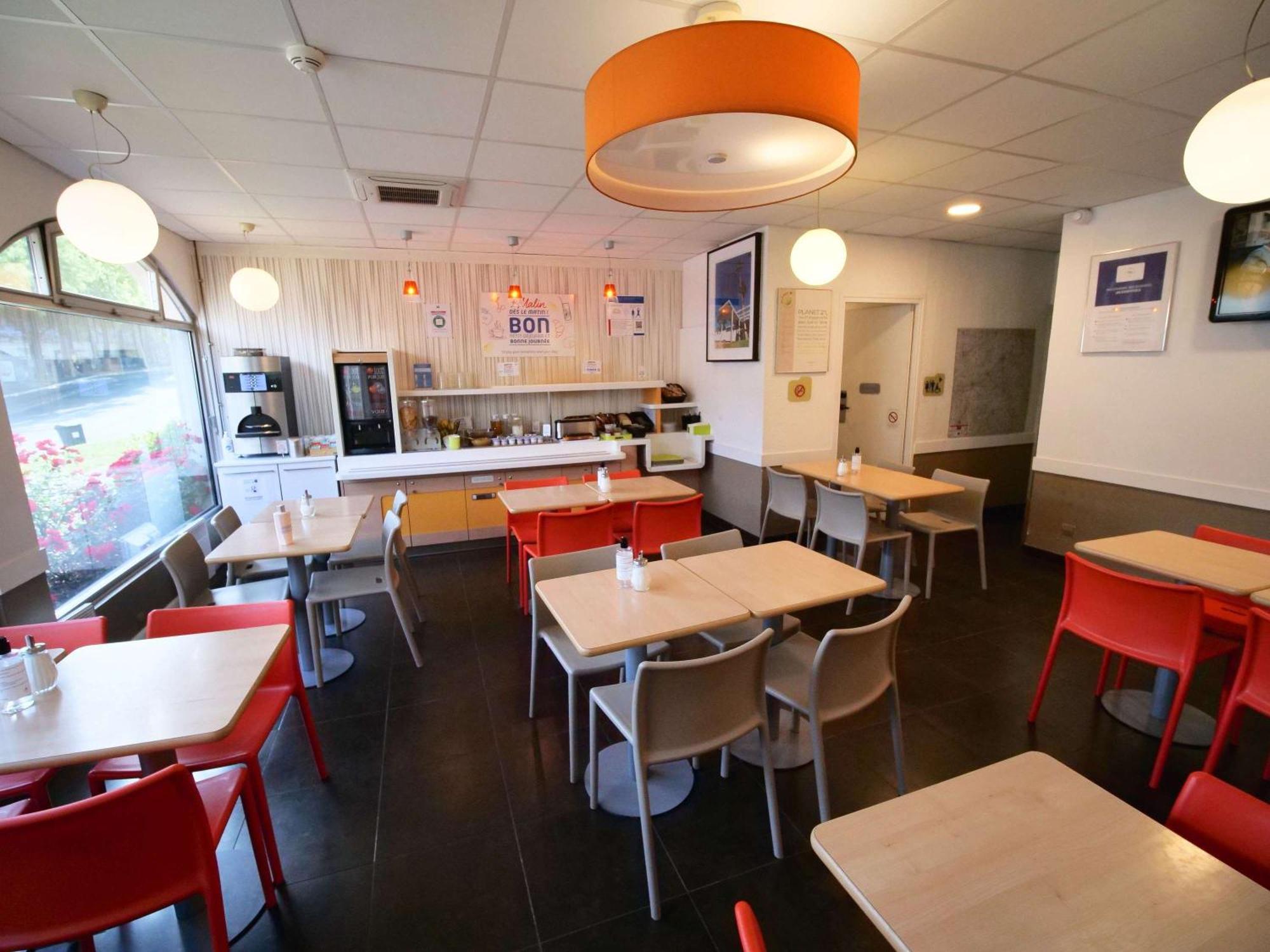 Ibis Budget Centre 2*